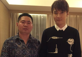 广州天顺与明星合影